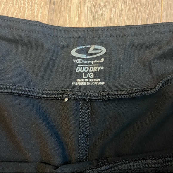 Champion Women’s Black and Gray Capri Leggings - Picture 2 of 3